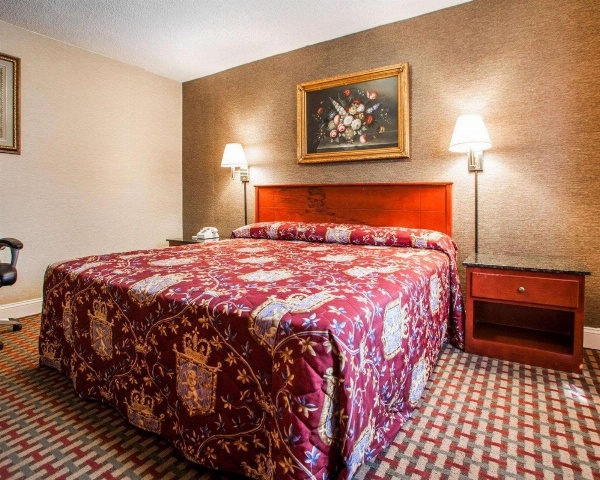 Rodeway Inn Paterson Main image